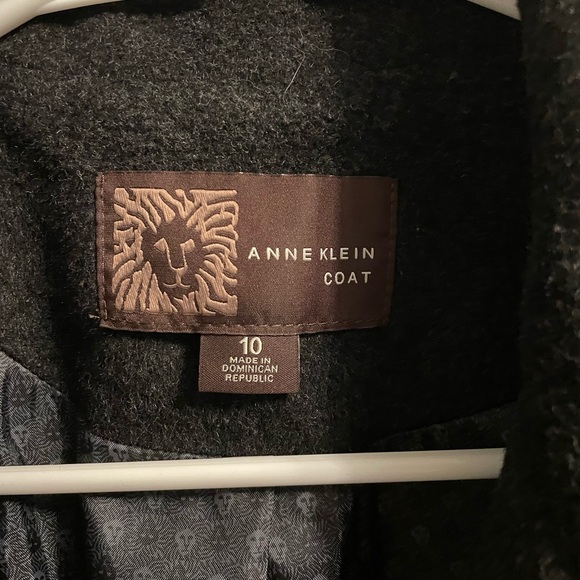 Anne Klein Gray Wool Coat, Size 10 - Picture 2 of 4
